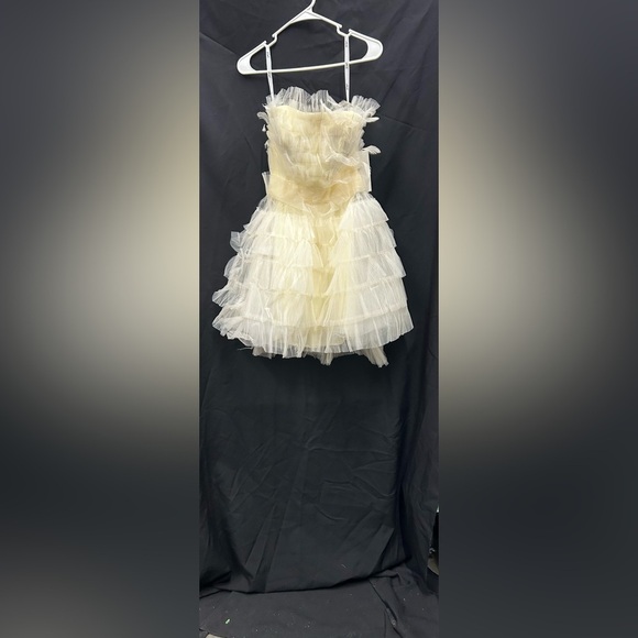 MAC DUGGAL 20529 NWT Feathered Strapless Tulle Fit and Flare Dress - Picture 5 of 8